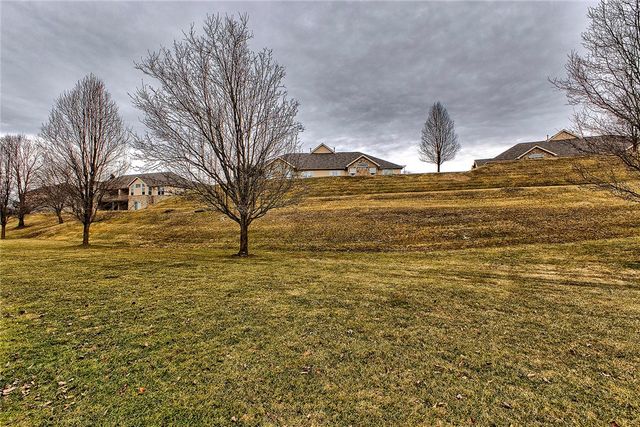 6015 Triple Crown Cir, Hempfield Twp, PA 15601