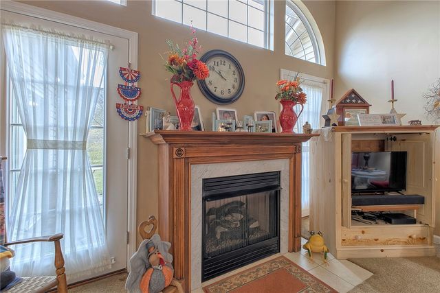 6015 Triple Crown Cir, Hempfield Twp, PA 15601