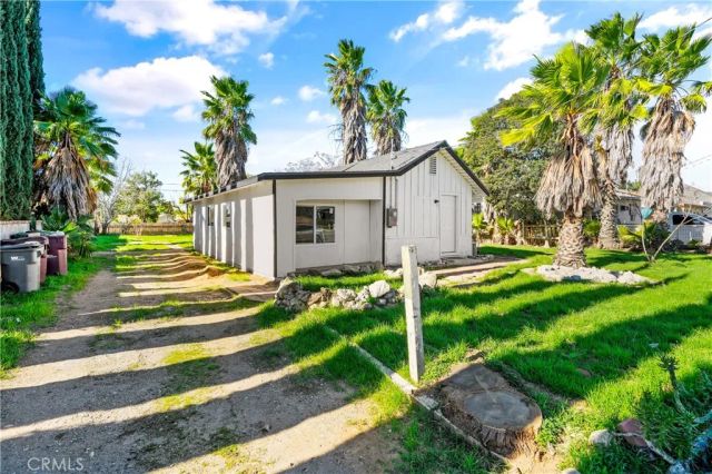 1049 Beaumont, Beaumont, CA 92223