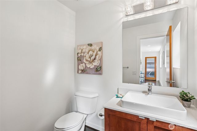 1018 NE 103rd Street, Seattle, WA 98125