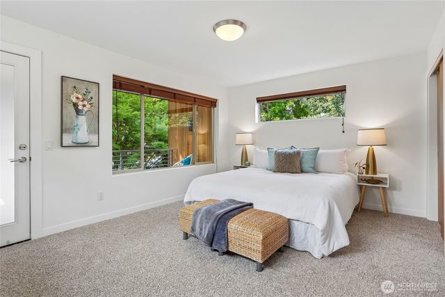 1018 NE 103rd Street, Seattle, WA 98125