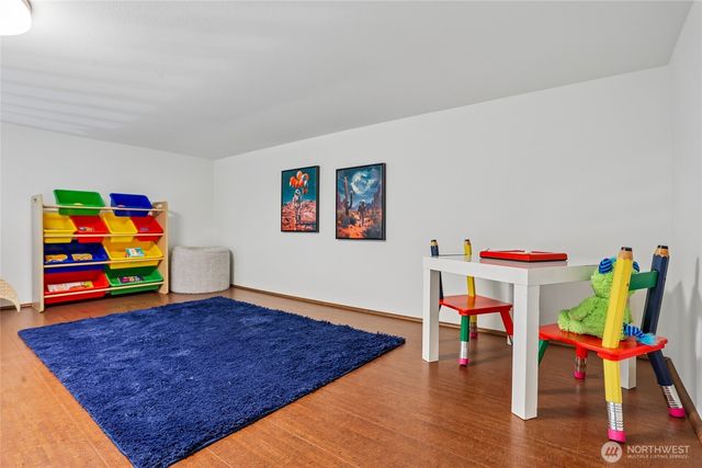 1018 NE 103rd Street, Seattle, WA 98125