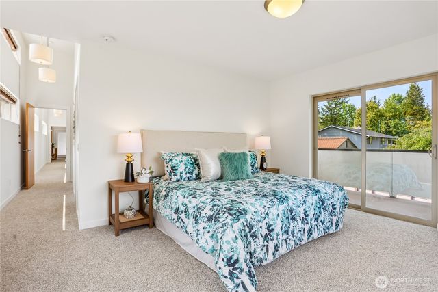 1018 NE 103rd Street, Seattle, WA 98125