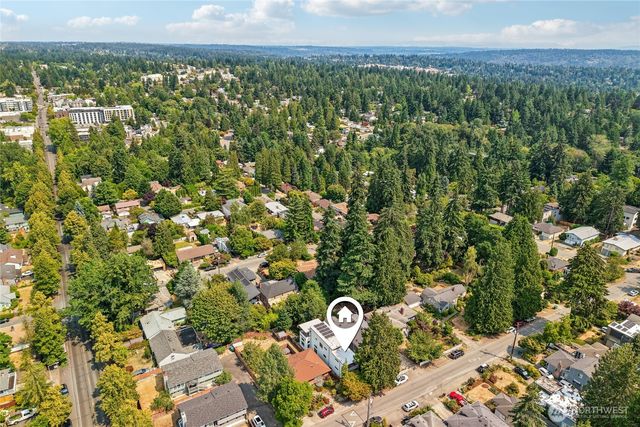 1018 NE 103rd Street, Seattle, WA 98125