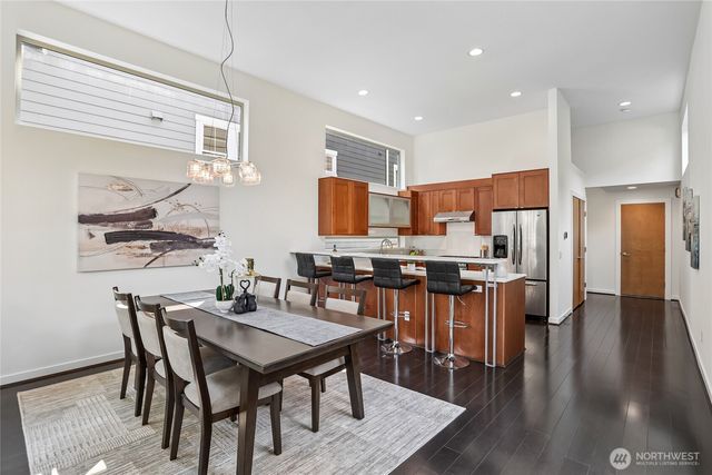 1018 NE 103rd Street, Seattle, WA 98125