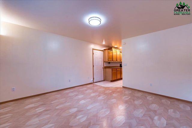 1211 VASI WAY, North Pole, AK 99705