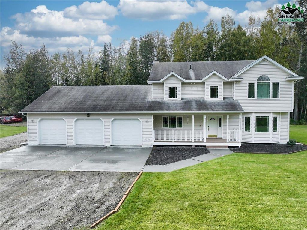 1211 VASI WAY, North Pole, AK 99705