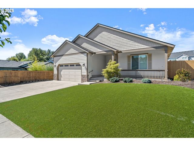 117 Nw CANYON CREEK Dr, Mc Minnville, OR 97128