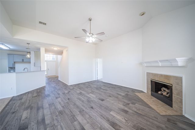 9601 Links Fairway Drive, Rowlett, TX 75089