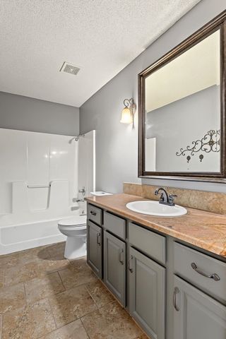 10018 W Greenspoint St, Wichita, KS 67205