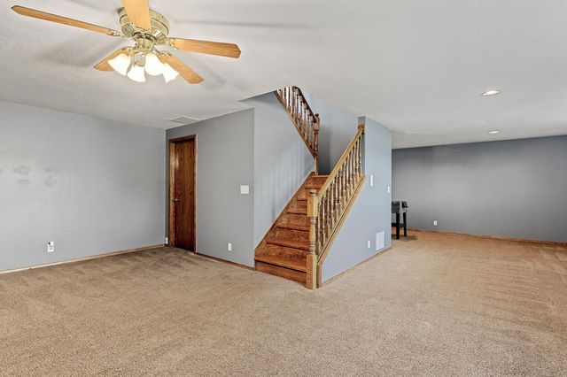10018 W Greenspoint St, Wichita, KS 67205