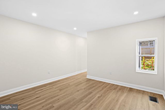 2116 N FRANKLIN ST, Philadelphia, PA 19122