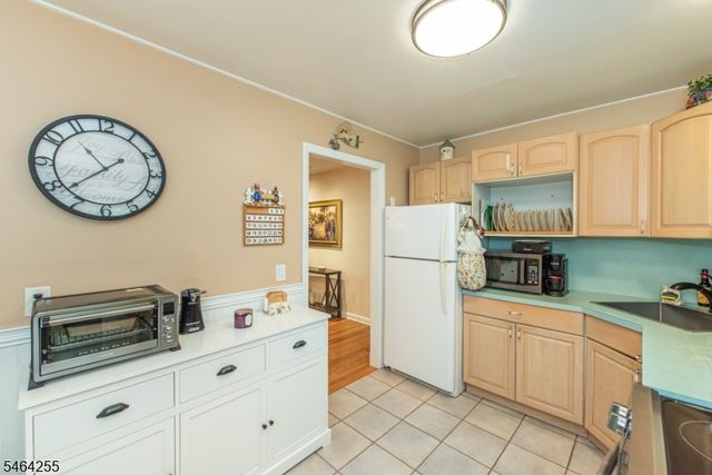 109 Chesapeake Ave, Parsippany-troy Hills Twp., NJ 07034