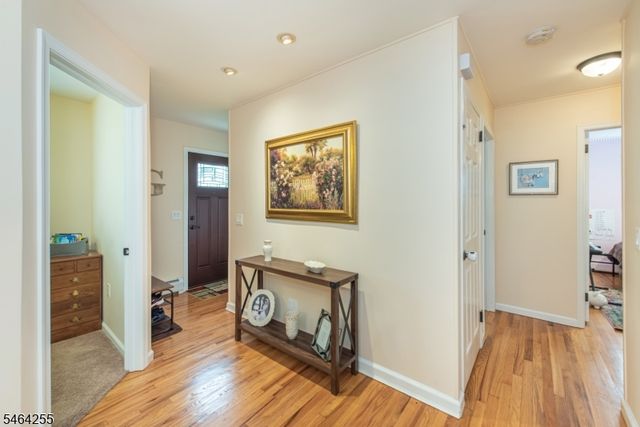 109 Chesapeake Ave, Parsippany-troy Hills Twp., NJ 07034