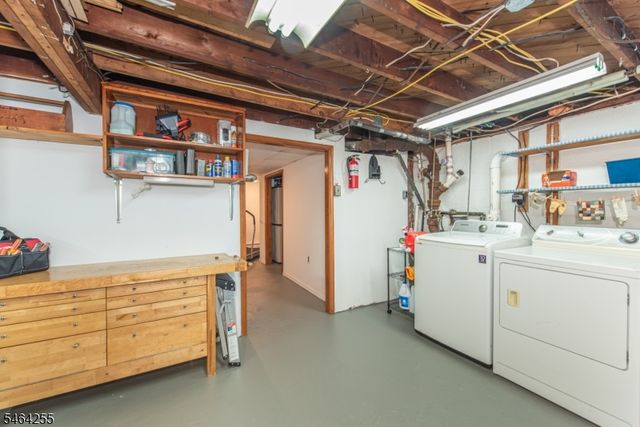 109 Chesapeake Ave, Parsippany-troy Hills Twp., NJ 07034