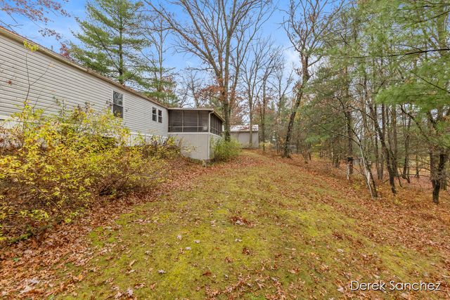 1872 E Shane Drive, Bitely, MI 49309