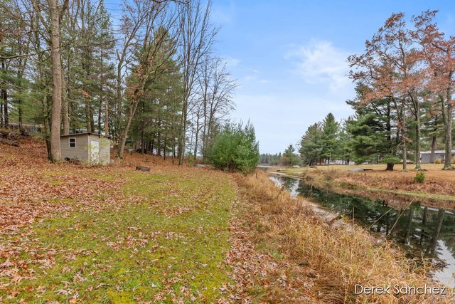 1872 E Shane Drive, Bitely, MI 49309