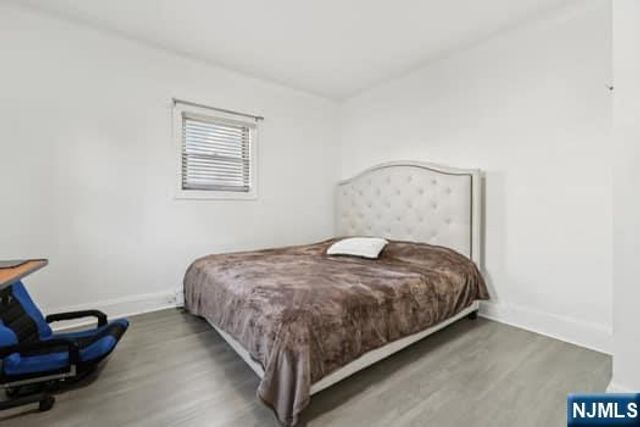 7 Laird Place, Cliffside Park, NJ 07010