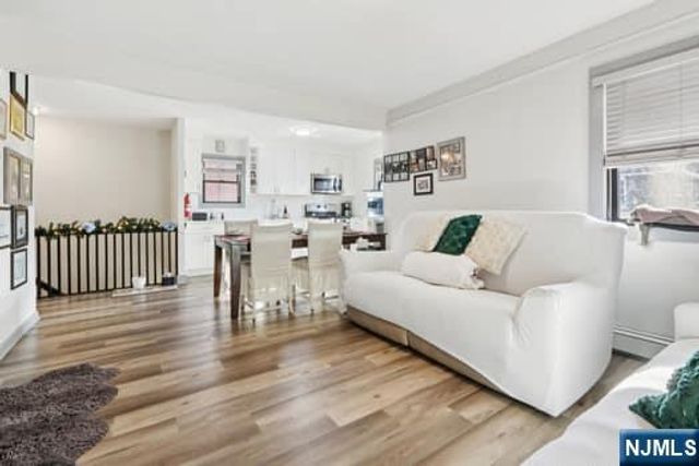 7 Laird Place, Cliffside Park, NJ 07010