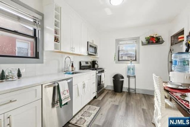 7 Laird Place, Cliffside Park, NJ 07010