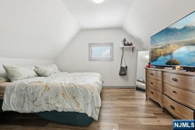 7 Laird Place, Cliffside Park, NJ 07010