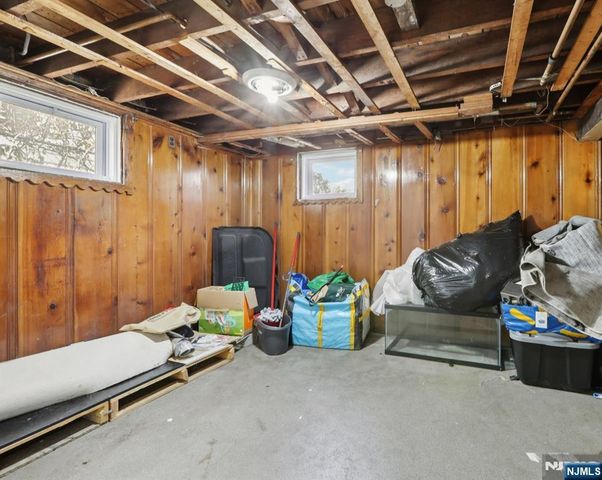 7 Laird Place, Cliffside Park, NJ 07010