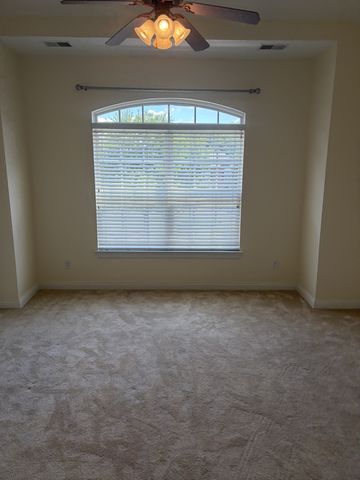 6952 Highway 70 S Apt 107, Nashville, TN 37221
