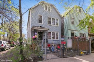 8119 S Escanaba Avenue, Chicago, IL 60617