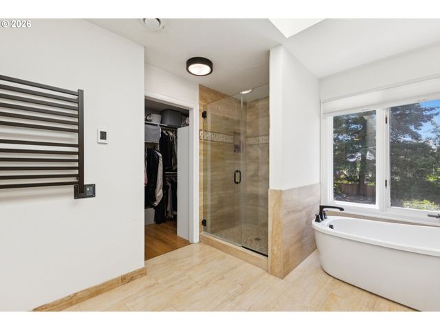 19505 OLSON Ave, Lake Oswego, OR 97034