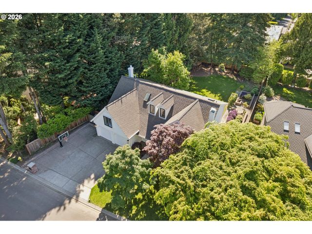 19505 OLSON Ave, Lake Oswego, OR 97034