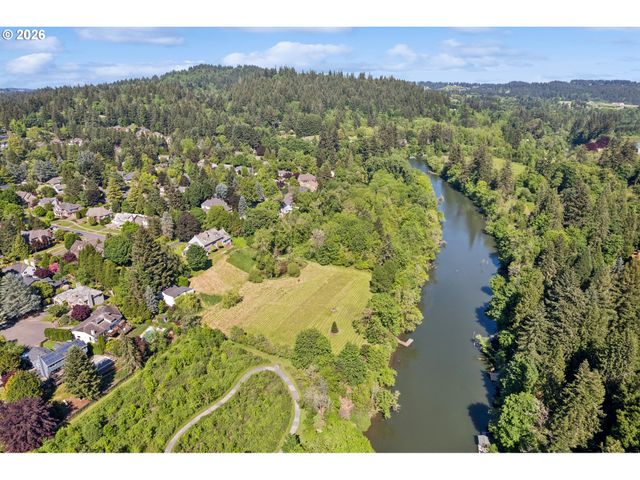 19505 OLSON Ave, Lake Oswego, OR 97034