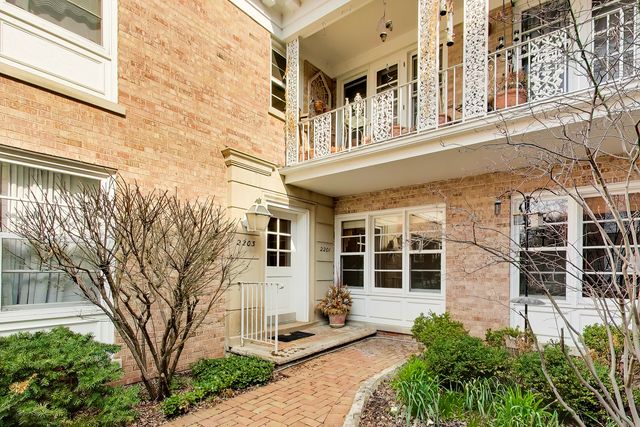 2201 Central Street 1, Evanston, IL 60201