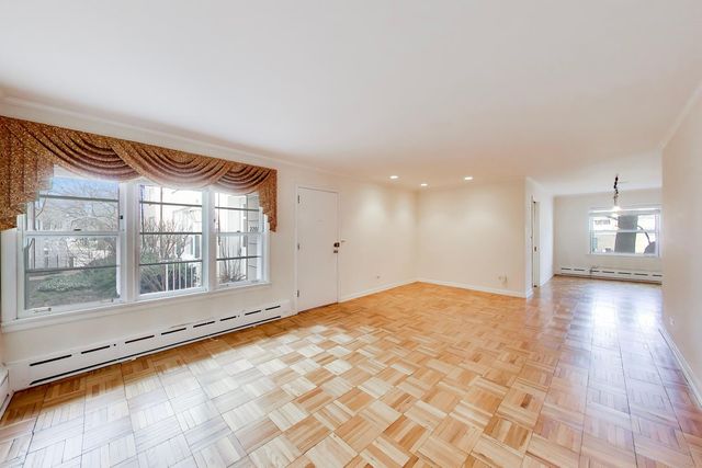 2201 Central Street 1, Evanston, IL 60201