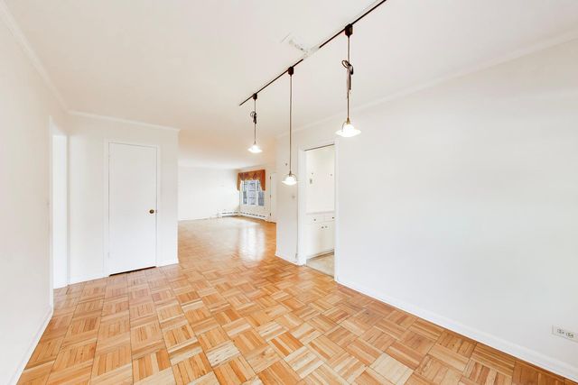 2201 Central Street 1, Evanston, IL 60201