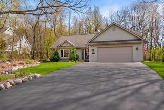 W241N7522 N Woodsview DRIVE, Sussex, WI 53089