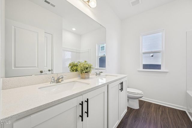 241 S Harvest Rdg Way, Clayton, NC 27520