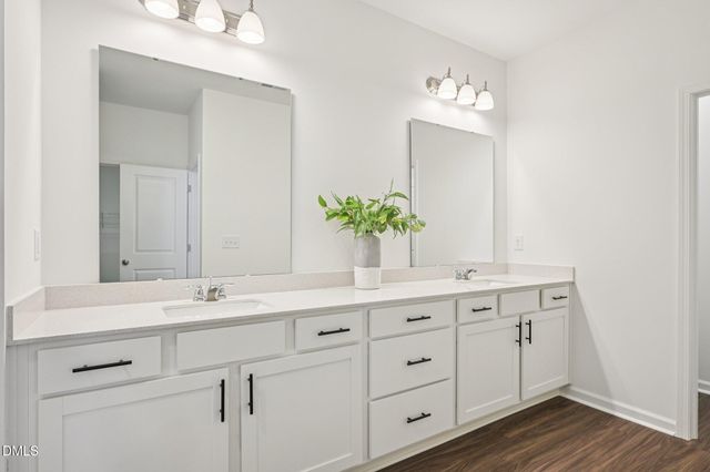 241 S Harvest Rdg Way, Clayton, NC 27520