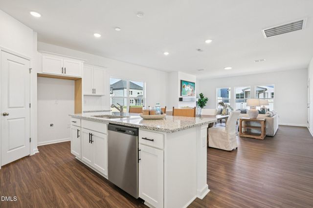 241 S Harvest Rdg Way, Clayton, NC 27520