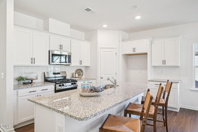 241 S Harvest Rdg Way, Clayton, NC 27520