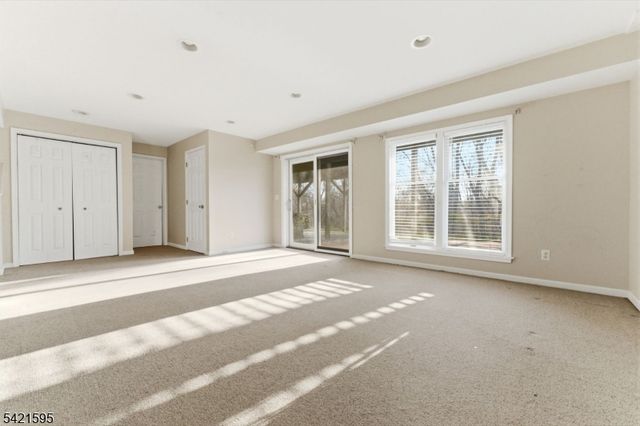 675 Uniontown Rd, Lopatcong Twp., NJ 08865