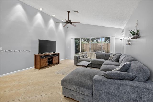 1145 NW 111th Ave, Plantation, FL 33322