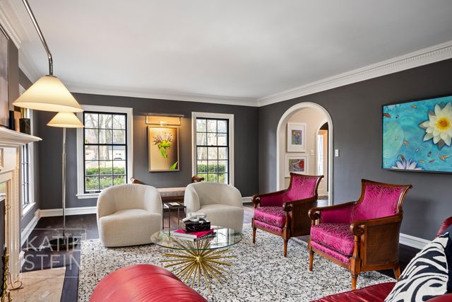 904 Plymouth Avenue SE, Grand Rapids, MI 49506