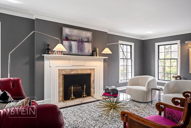 904 Plymouth Avenue SE, Grand Rapids, MI 49506