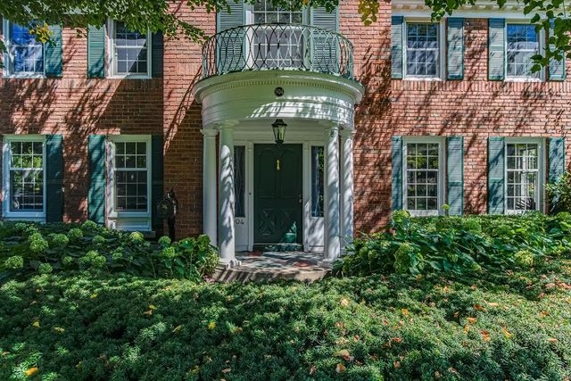 904 Plymouth Avenue SE, Grand Rapids, MI 49506