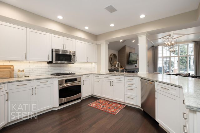 904 Plymouth Avenue SE, Grand Rapids, MI 49506