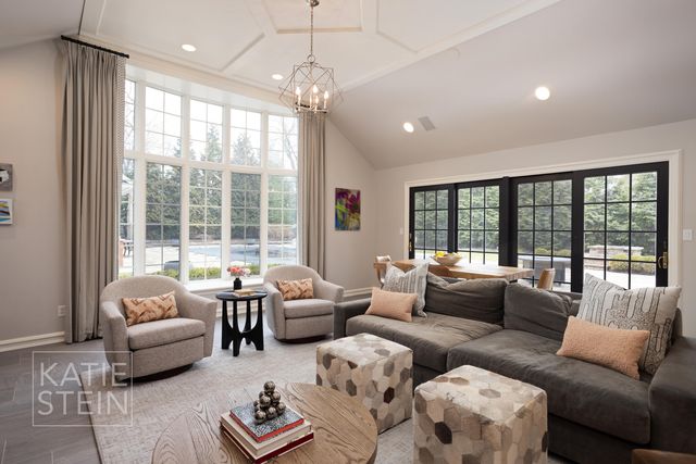 904 Plymouth Avenue SE, Grand Rapids, MI 49506