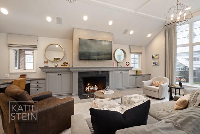 904 Plymouth Avenue SE, Grand Rapids, MI 49506