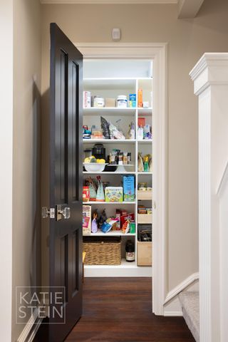 904 Plymouth Avenue SE, Grand Rapids, MI 49506