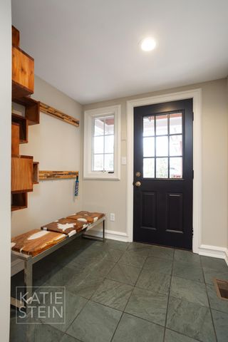 904 Plymouth Avenue SE, Grand Rapids, MI 49506