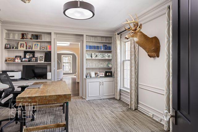 904 Plymouth Avenue SE, Grand Rapids, MI 49506